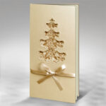 Atvirukas su bantuku ir išpjauta eglute